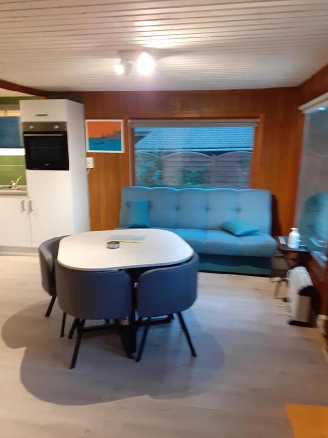 Aux Ecureuils Villa Resteigne ภายนอก รูปภาพ